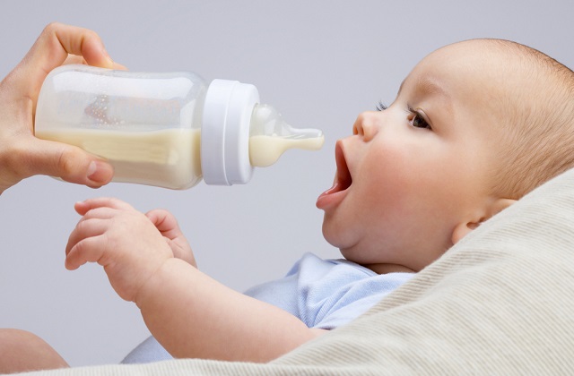 Best baby milk powder: select best baby milk powder by evaluating main composition such as cow's milk, goat's milk or soy milk, cost of milk per 100, nutrition added to the baby milk powder as well as based on baby's condition such as milk allergy or milk intolerance.