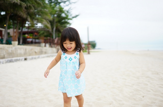 Obesity happens when there is a sustained period where the energy intake exceeds energy expenditure. While it is more commonly known to control the diet of your child to prevent or manage obesity, increasing energy expenditure and physical activity is also of equal importance so as to ensure that your child sufficiently expends the energy that is taken into his or her body.