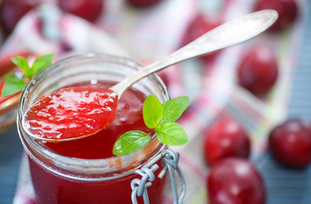 Cherry puree: supplementary food for 9 months old baby. Ingredient, cooking method and preparation for cherry puree. Health benefits and nutrition value of cherry puree.