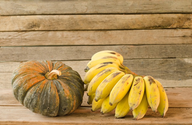 Yummy Bananas and Pumpkin:supplementary food for 7 months old baby. ingredients, cooking method and preparation for banana and pumpkin, health benefits and nutrition value of banana and pumpkin.