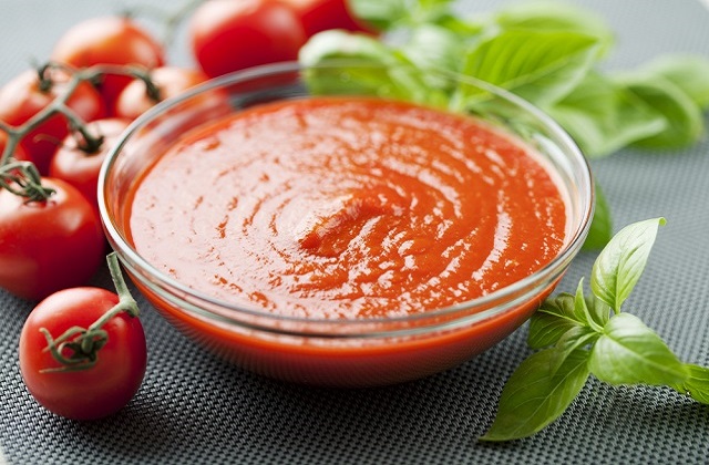 Tomato Puree: supplementary food for 11 months old baby. Ingredient, cooking method and preparation for tomato puree. Health benefits and nutrition value of tomato puree. 